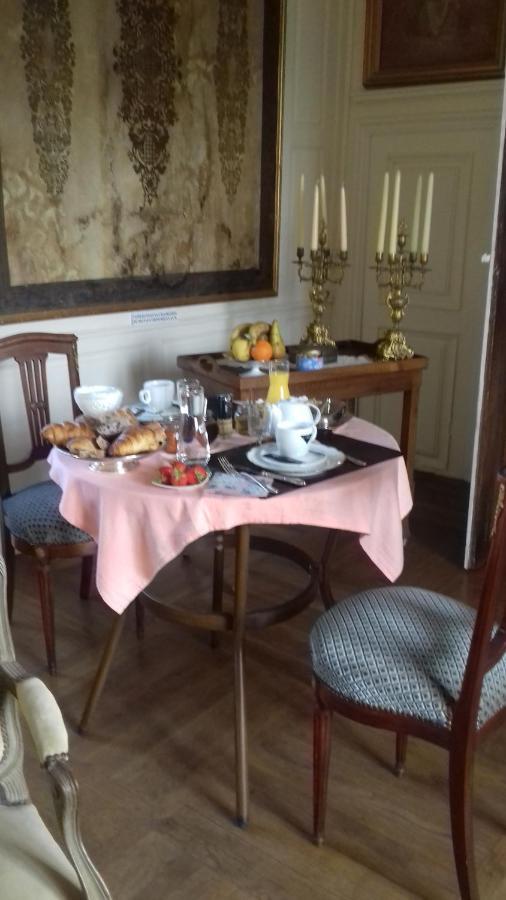 Affittacamere Chateau De Vassinhac D'hotes La Rouge